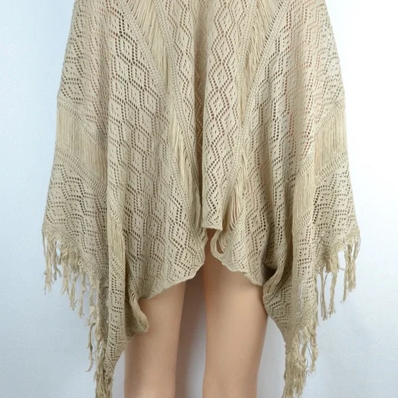 SOLD OUT Khaki Boho Fringe Crochet Knit One Size Top - Picture 5 of 7